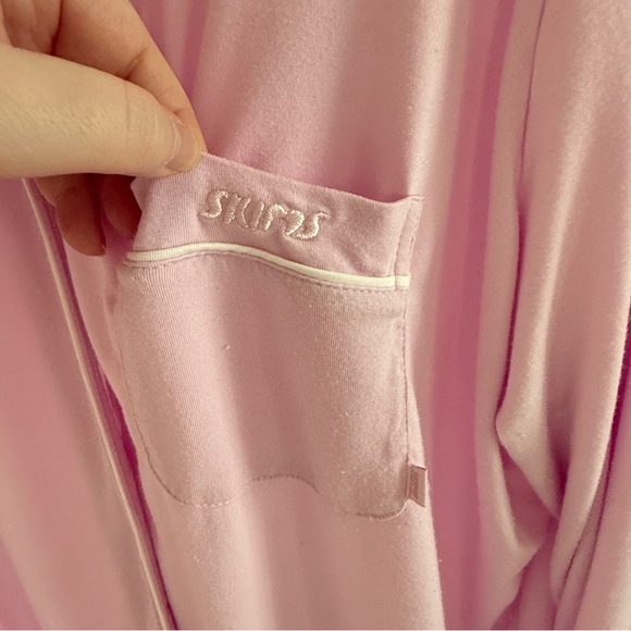 SKIMS Cherry Blossom Long Sleeve Pajama Set | Pink | XL - Picture 8 of 12